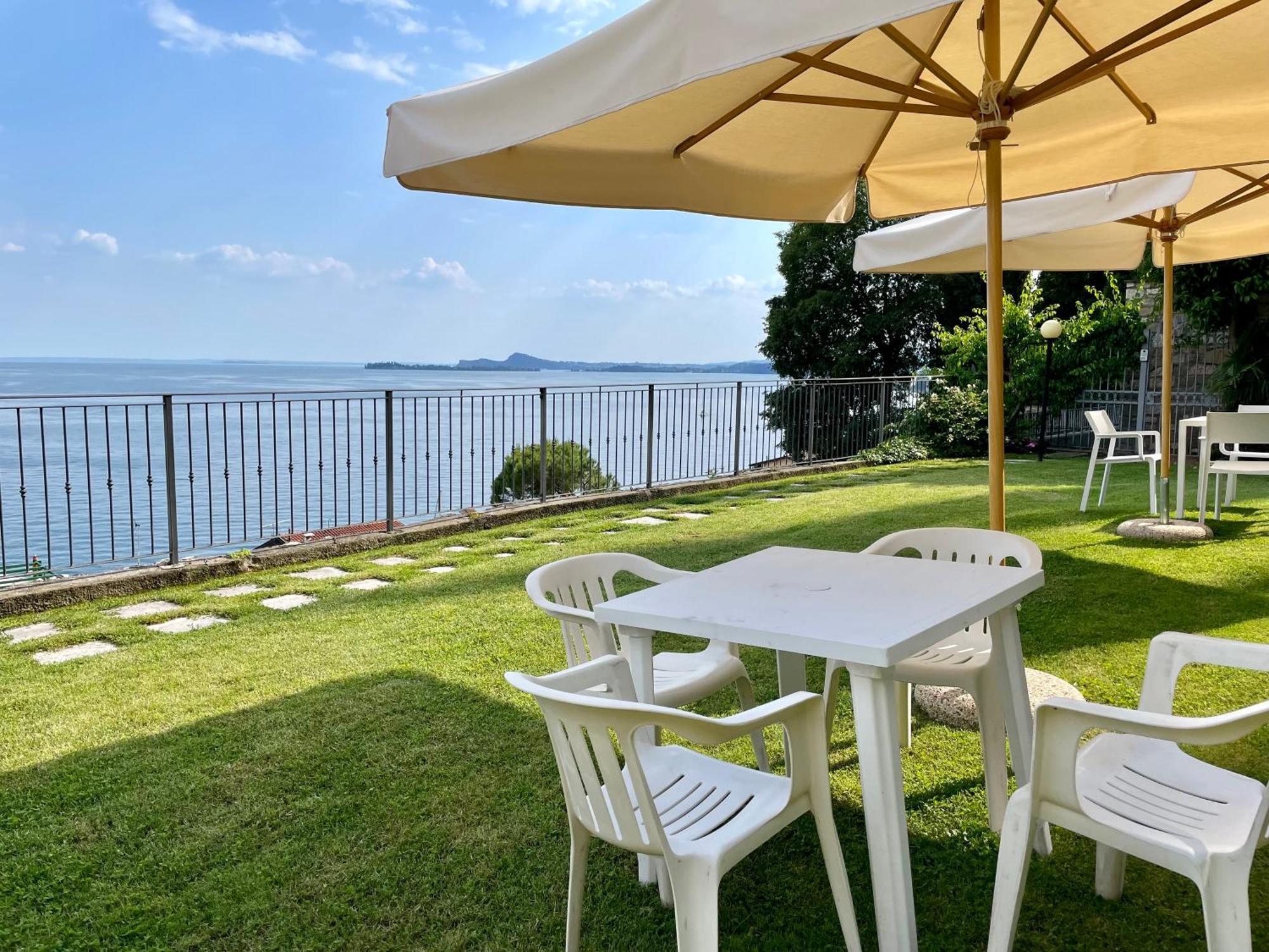 Casa Dolce Vita, Seeblick ตอสโกลาโน มาแดร์โน ภายนอก รูปภาพ